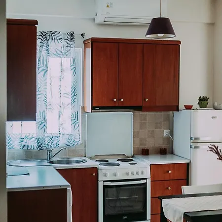 House In The Center Kalamata